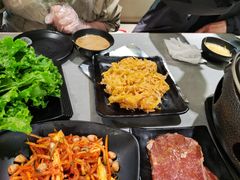 -啊美丽炭火烤肉(滑翔一店)