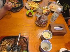 -豪客嘉族·麦尼顿西餐厅(乐福天下店)
