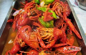 Dry-Fried Lobster and Large Shrimp