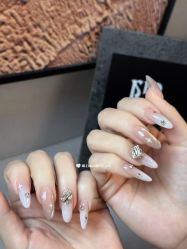 -隅日式美甲美睫專門店