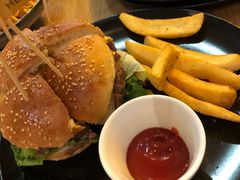 -HELLO 27 意面·沙拉·帕尼尼