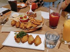 -必胜客(联投东方店)