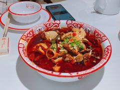 -思博半步颠小酒馆(梦时代店)