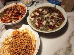 -初蓉丨遇见新川菜(亲贤街荣耀店)