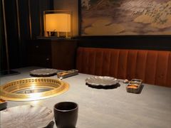 -铭牛烧肉·和牛海鲜自助(高新月牙湖店)