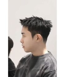 -尤司男士国潮理发馆