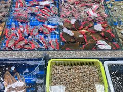 -霞涌市场海鲜摆卖区