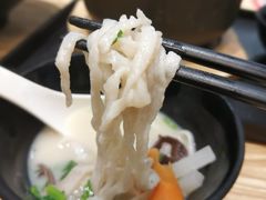 石锅孖宝-渔米丰·广府鱼汤米线(光明广场店)