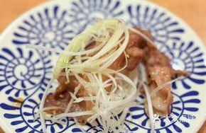 Scallion Sujihayashi Beef Short Plate Sushi