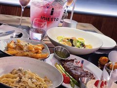 -MONICH牛排融合餐厅(和义大道购物中心店)