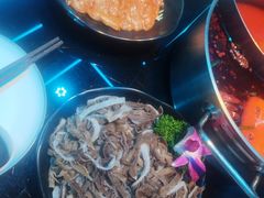 -唯爱KTV聚会餐厅(仙林东城汇店)