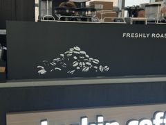 -瑞幸咖啡(7号国际商业中心店)