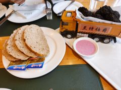 -兰特伯爵西餐厅·啤酒屋(方庄店)