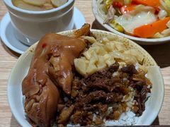 -红猪卤肉饭(大西洋美食城店)
