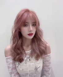 -变画·发型STUDIO