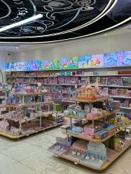 -卡通派潮品玩具折扣仓(青岛新城吾悦广场店)