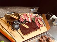 -铭牛烧肉·和牛海鲜自助(高新月牙湖店)