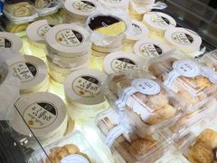 -超港·蛋糕面包(国购店)