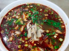 麻辣米线-子午路张记肉夹馍(翠华路店)
