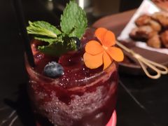 混合莓果-wann lounge 低温慢煮牛排·清吧