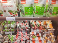 -良品铺子(五角场万达店)