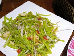 特色炒菜-天山醉美·新疆餐厅(富华里店)