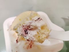 草莓乳酪卷-SKROLL卡特司库·蛋糕定制·生吐司·司康(古北程家桥店)