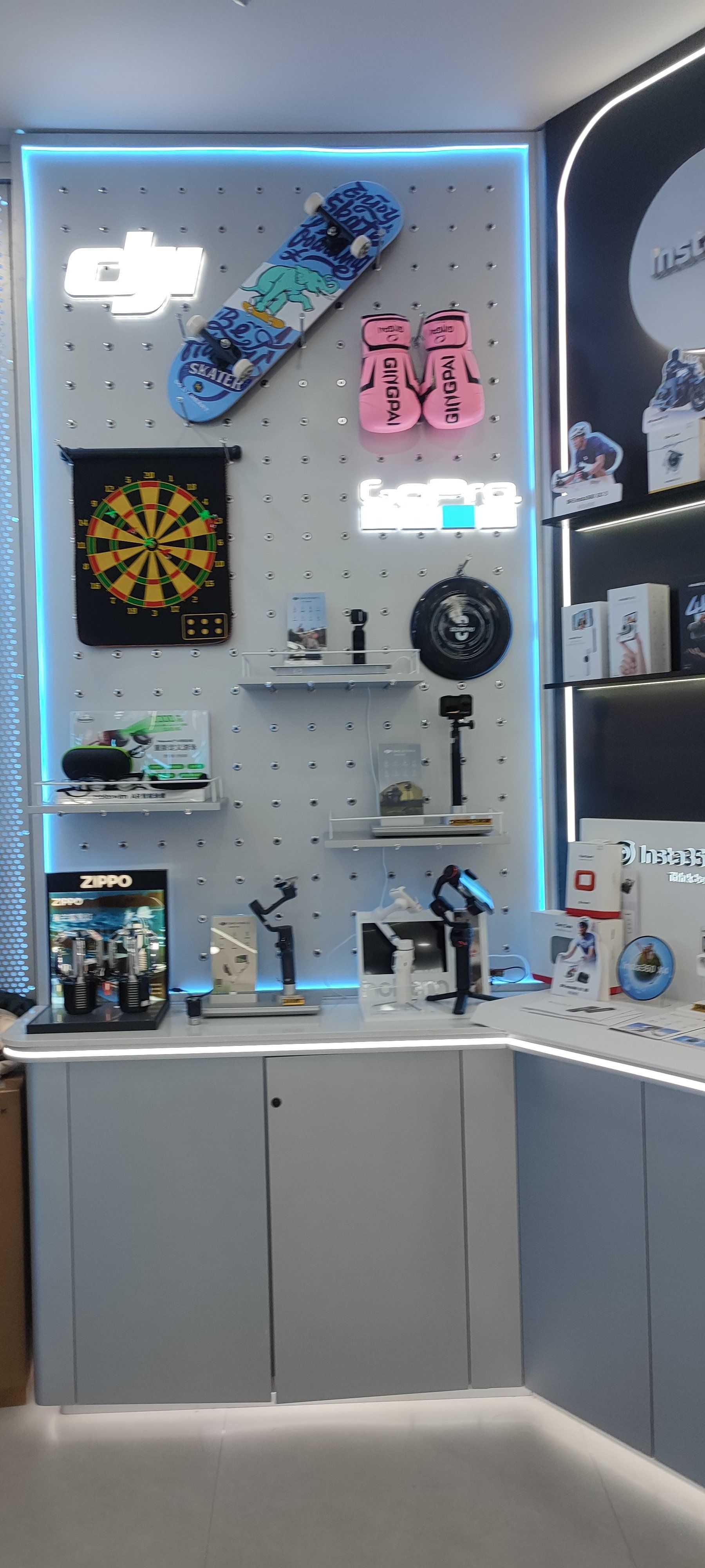 打卡三里屯的数码店