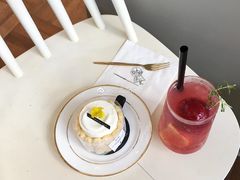 椰子鸡尾酒夏洛特-La Porte de Paris 巴黎之门法式甜品