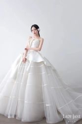-Lady  Jane高端婚纱礼服馆