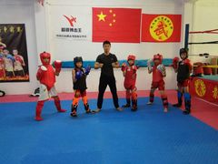 -龙飞散打搏击俱乐部