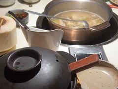 -喃喃椰·糟粕醋·椰子鸡火锅(七堡花园店)