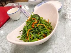 -六和聚传统烤鸭.天津菜(和平店)