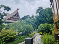 -七彩云南古滇温泉山庄
