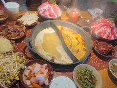 -赵美丽·重庆社区火锅·直营店(火车东站·中豪国际店)