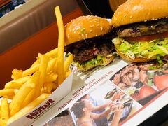-The Habit Burger Grill 哈比特汉堡(爱琴海店)