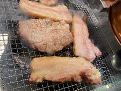 -肉甲韩国木炭烤肉(新壹街1店)