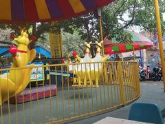 -顺德大良半月城游乐场