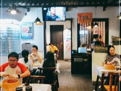 大堂-亮亮烧烤(万松园店)