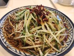 -霄汉牛三鲜湖北砂锅菜(万松园2店)