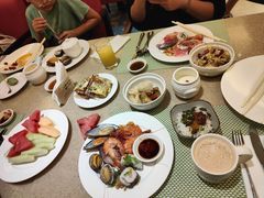 -亮马河饭店翠雅咖啡厅