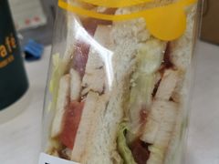 -全家便利店(王府井大街店)