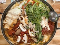 八爪鱼牛肉锅-东吉馆韩式餐厅(八经街总店)