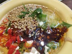 -签多多串串香火锅
