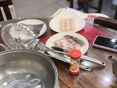 -正能量脆肉鲩火锅