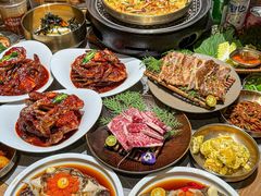 -草家酱蟹炭火烤肉店(珲春南路一店)
