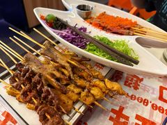 -威记烧嘢·南宁烧烤·超级生牛(绿地店)