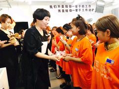 -维纳斯化妆摄影学校