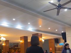 -鹏城人家海鲜酒家·23年老字号(较场尾店)