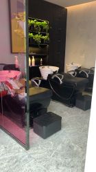 -变画·发型STUDIO